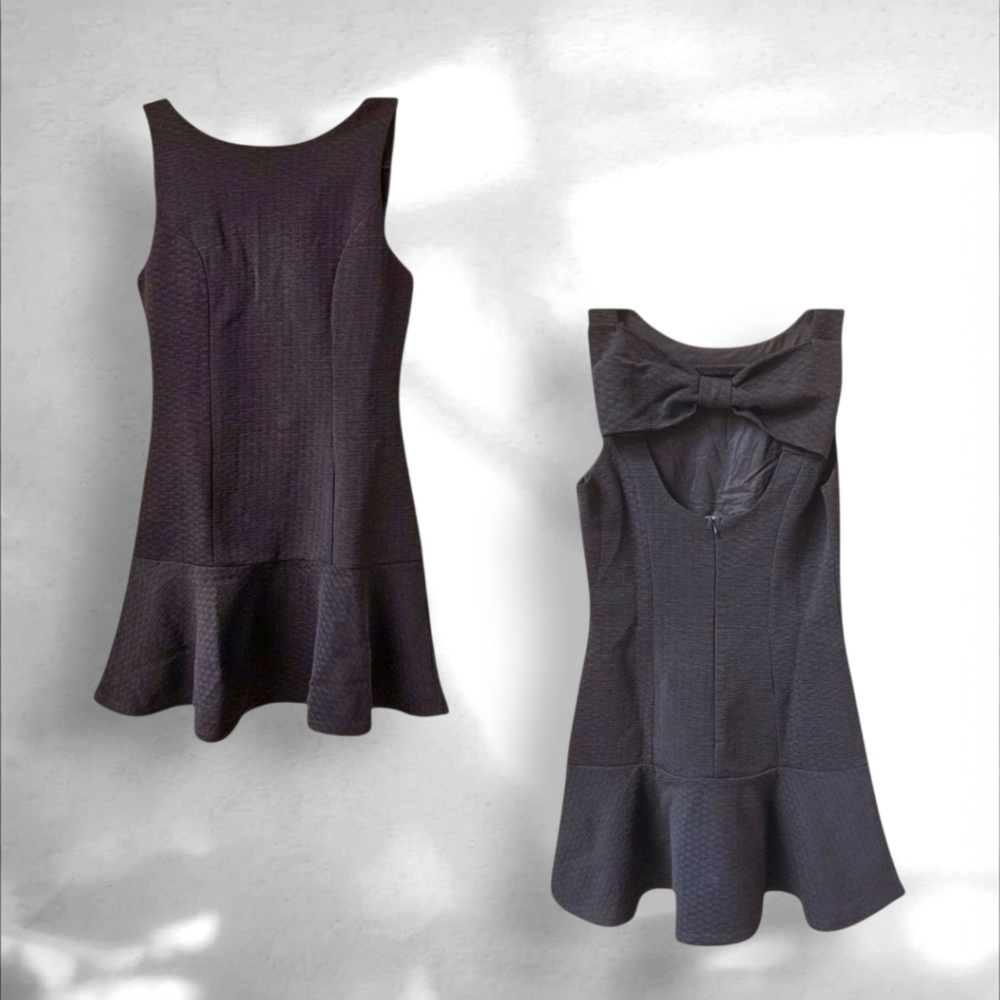 Mika & Gala Size 8 Black Bow Back Keyhole Mini Dress Cotton Blend NWT - Picture 4 of 16